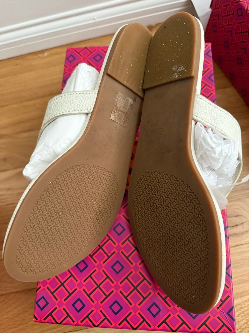 Tory Burch Cream Leather Thong Sandals with Gold Logo